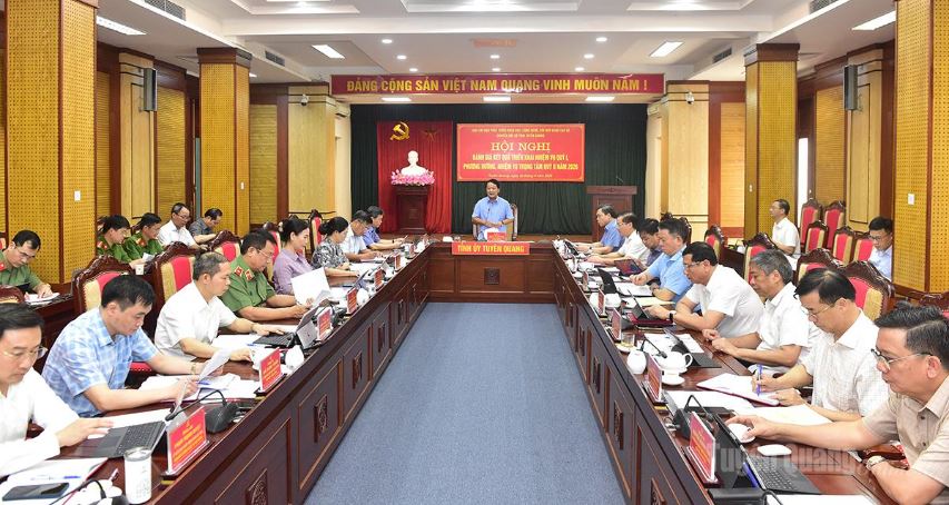 Đồng chí Bí thư Tỉnh ủy Hầu A Lềnh: Cần tạo chuyển biến thực chất trong phát triển khoa học, công nghệ, đổi mới sáng tạo và chuyển đổi số