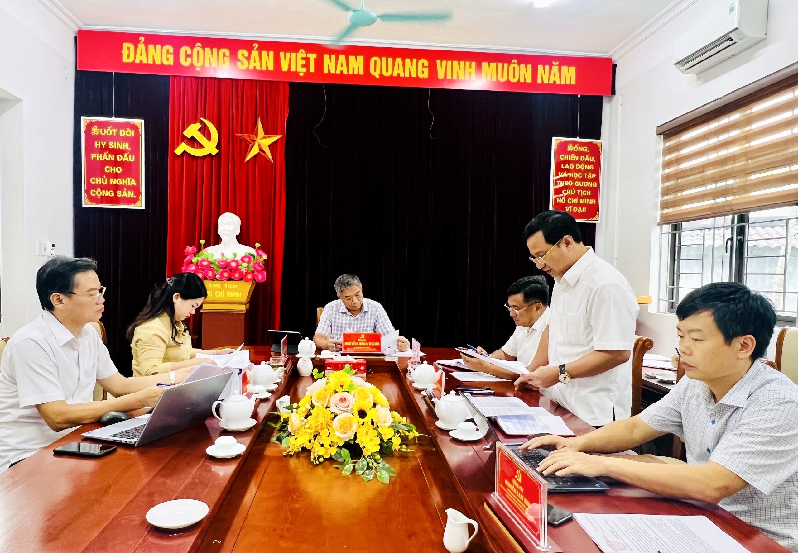 Ảnh tin