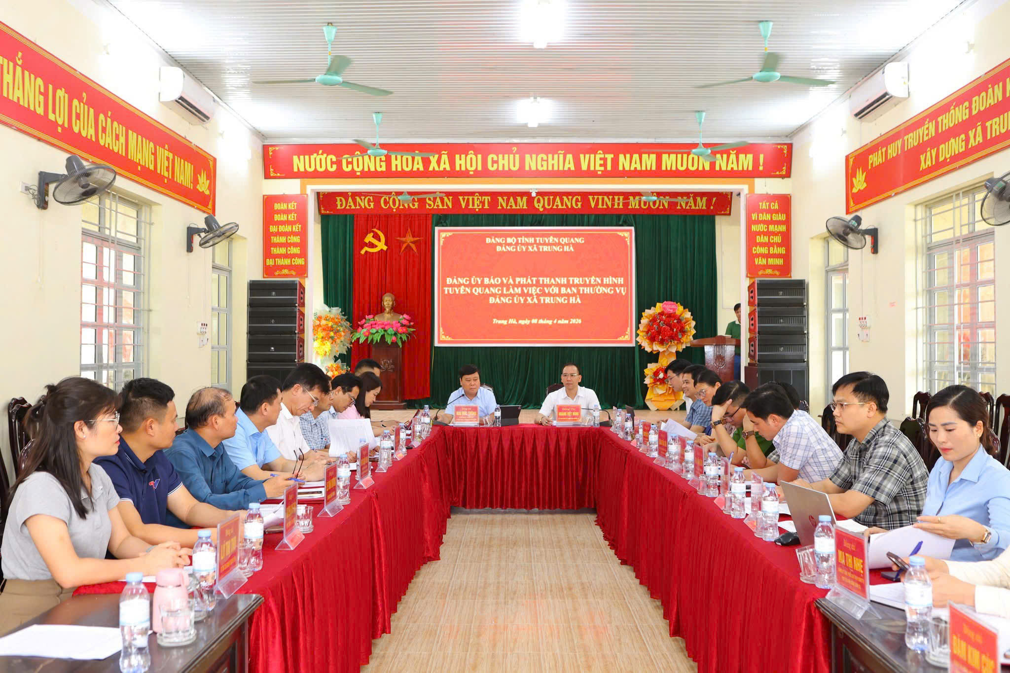 Ảnh tin